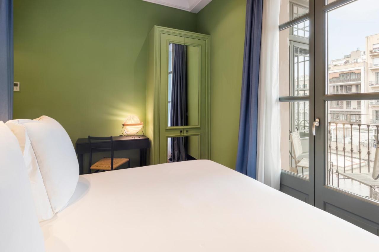 One Shot Arago 3* Barcellona